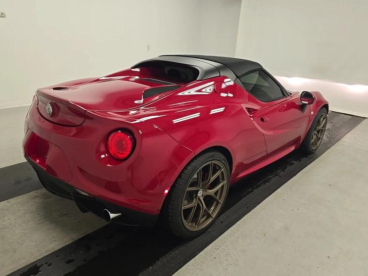 alfa romeo 4c 2018 ZARBAAB42JM293895 image alfa romeo 4c 2018 ZARBAAB42JM293895 image